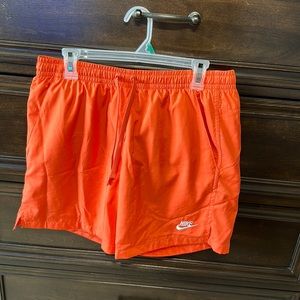 Nike Sportswear Essentials Lined Flow Shorts